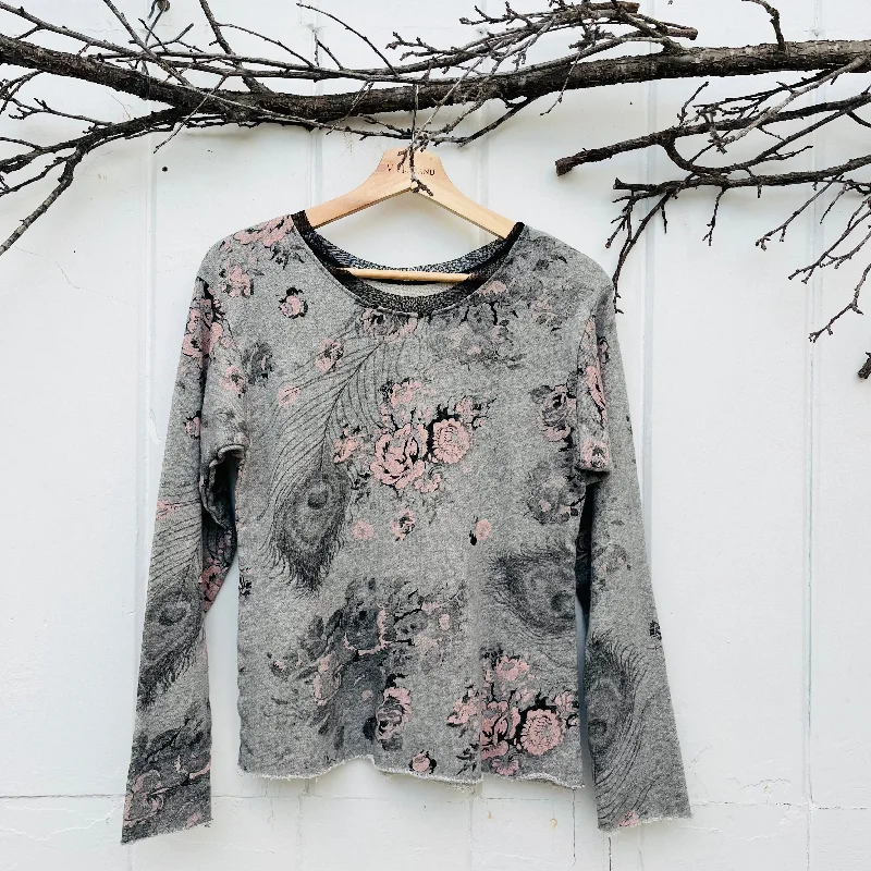 VH-1455 Roses and Feathers Raglan Sweatshirt